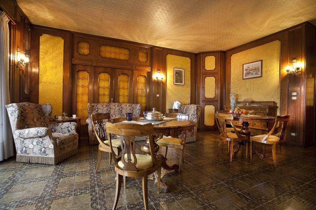 Arte Nel Centro Bed & Breakfast Verona Luaran gambar