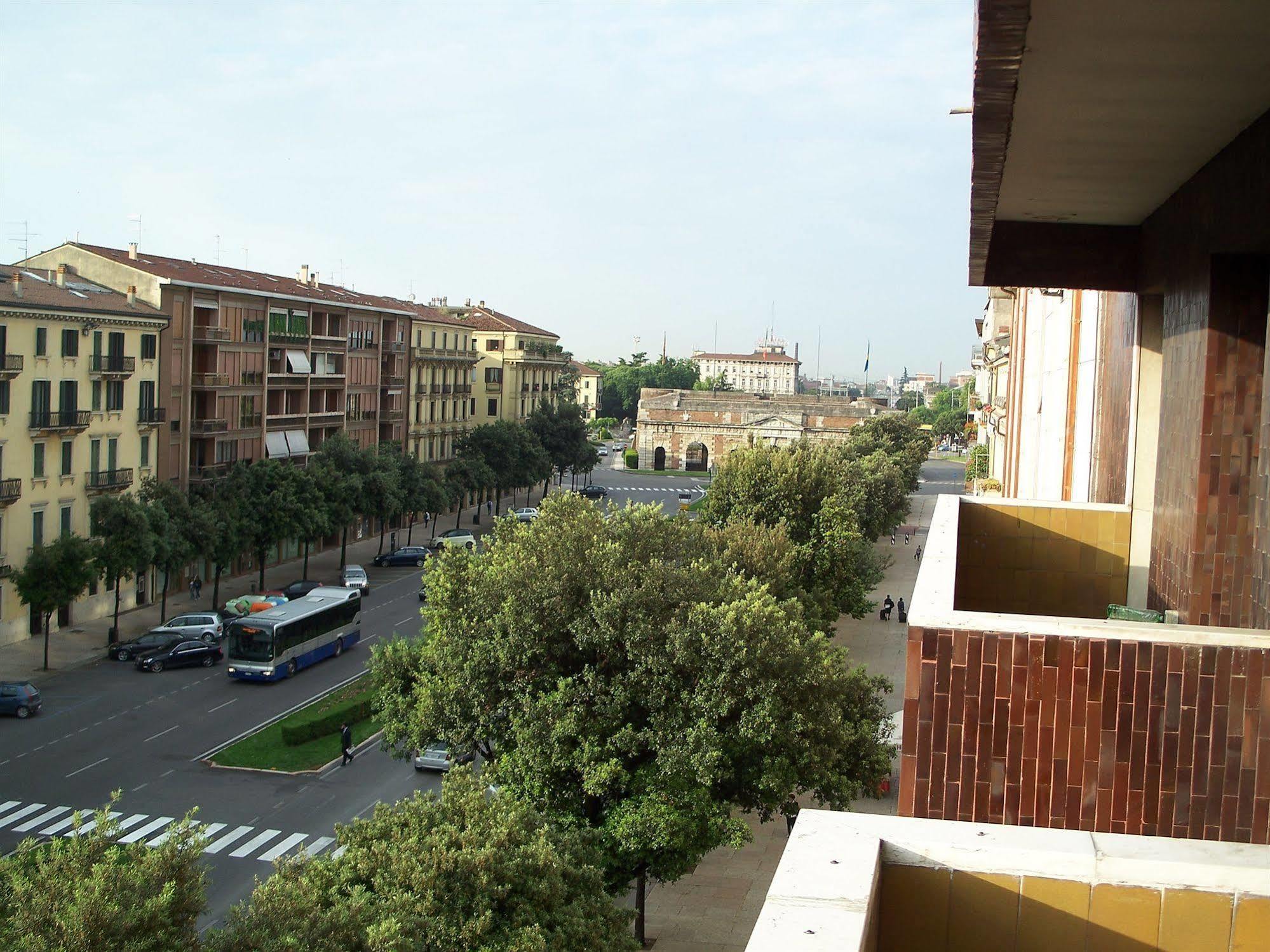 Arte Nel Centro Bed & Breakfast Verona Luaran gambar